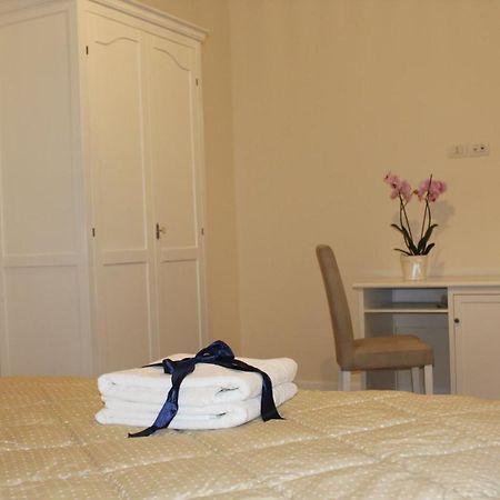 B&B Palazzo Rochira กาสเตลลาเนตา ภายนอก รูปภาพ